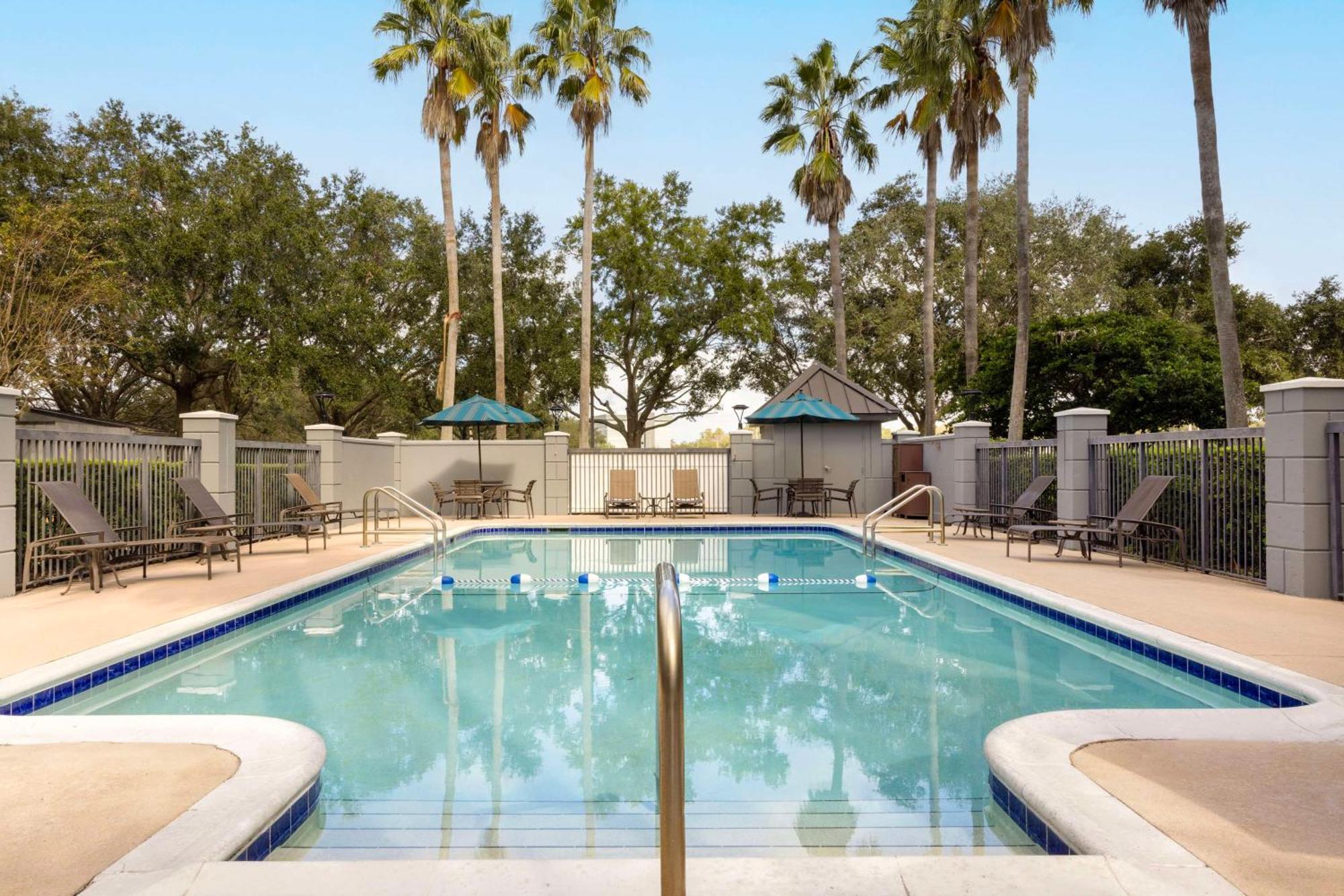 Hyatt Place Orlando Airport Екстериор снимка