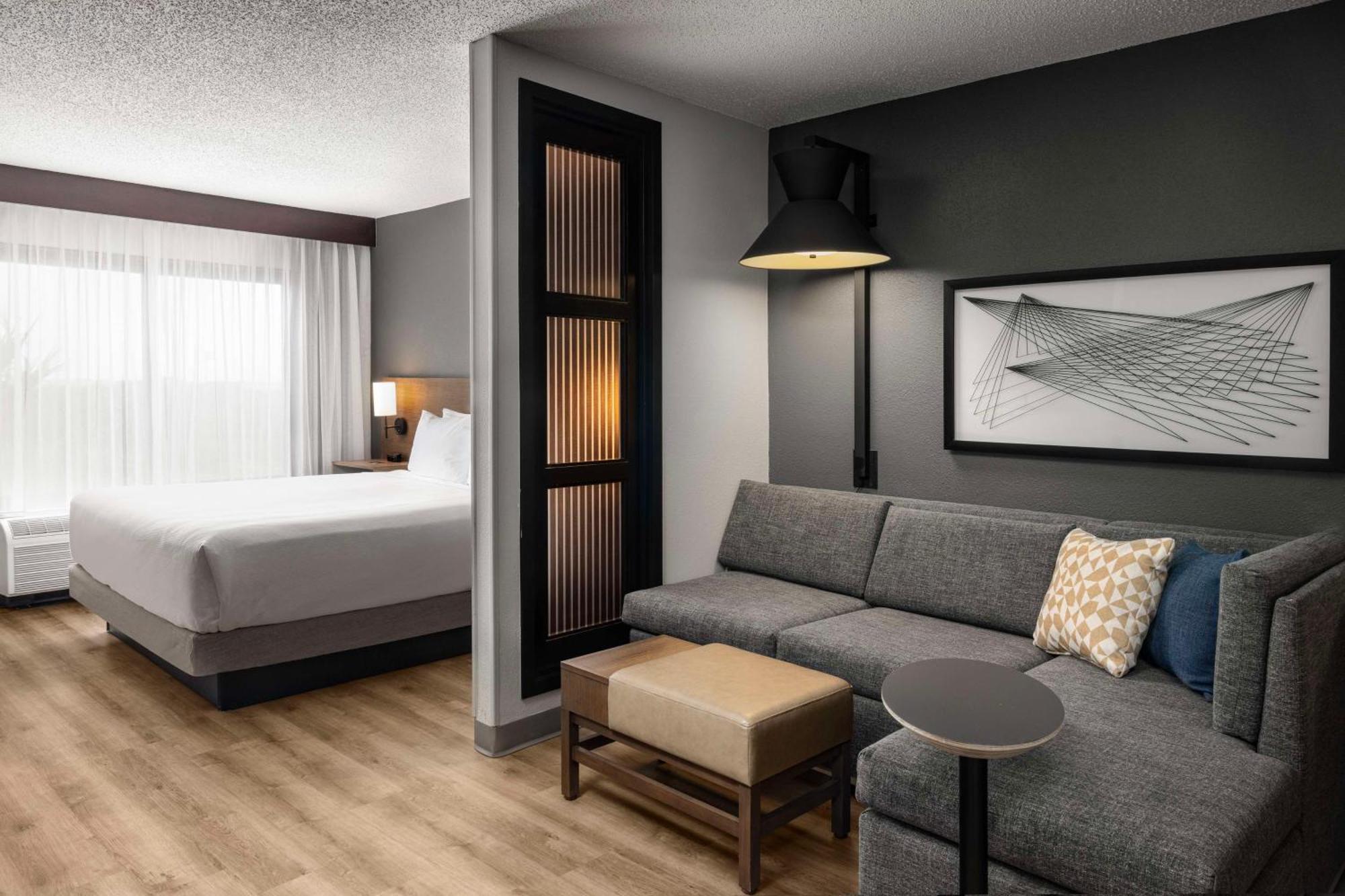 Hyatt Place Orlando Airport Екстериор снимка